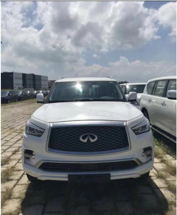 18款 英菲尼迪qx80 标准 引领高端suv