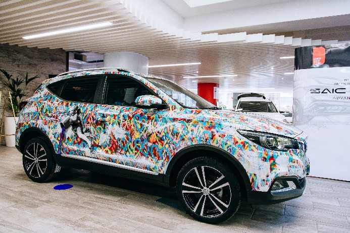 MG ZS Art Car亮相“伦敦设计周”成最潮时尚ICON