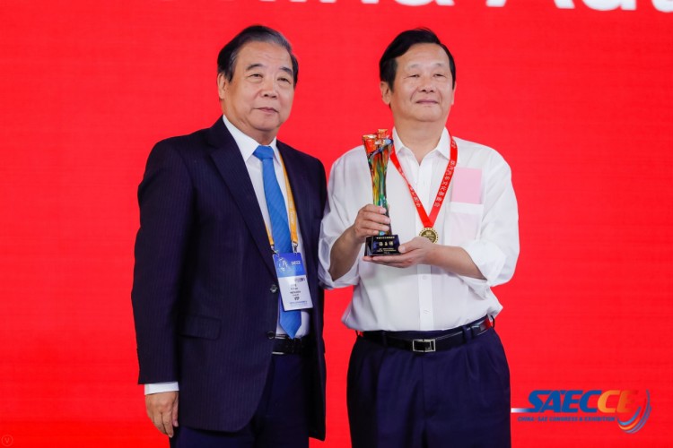 中国汽车界最高荣誉！宇通汤玉祥获2019中国汽车工业饶斌奖