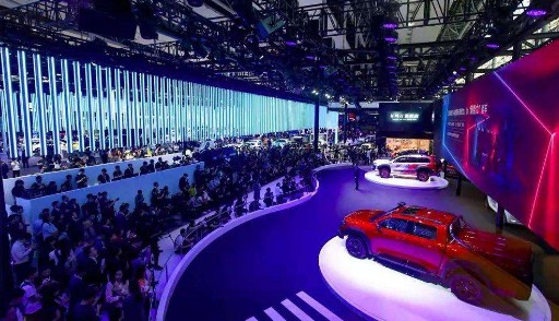 2019广州车展中国汽车Q3保值率全面发布 ---中国汽车金融暨保值率研究委员会携手央视、百度与车企领导“风云对话”