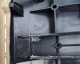 扶手箱盖塑料降解（未按要求使用工程塑料）造成安全隐患
