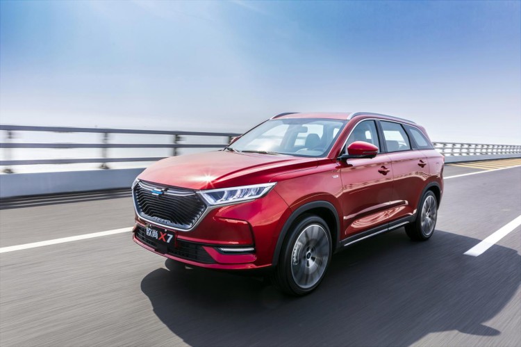 打脸20万级合资SUV 长安欧尚X7智能新品上市