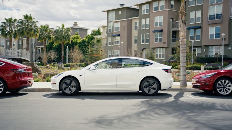 Model 3击败本田思域成加州销冠 Model Y交付速度加快