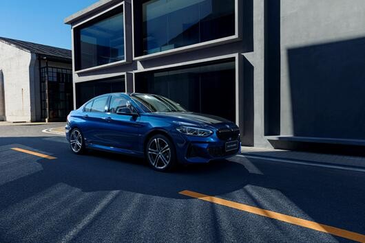 创新推荐-“1”起曜夜  BMW 1系运动轿车重装披甲来袭