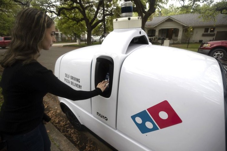 达美乐与Nuro合作 在休斯顿利用自动驾驶机器人配送披萨