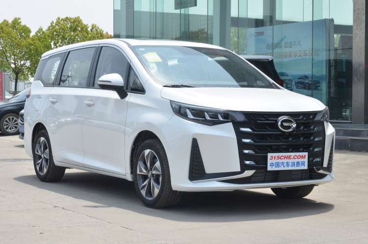国产MPV“三巨头”的唯一独苗，新款传祺M6升级换新，你喜欢吗？