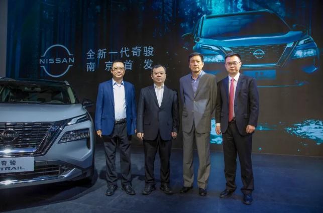 中国贸促会汽车分会会长王侠视察2021南京车博会
