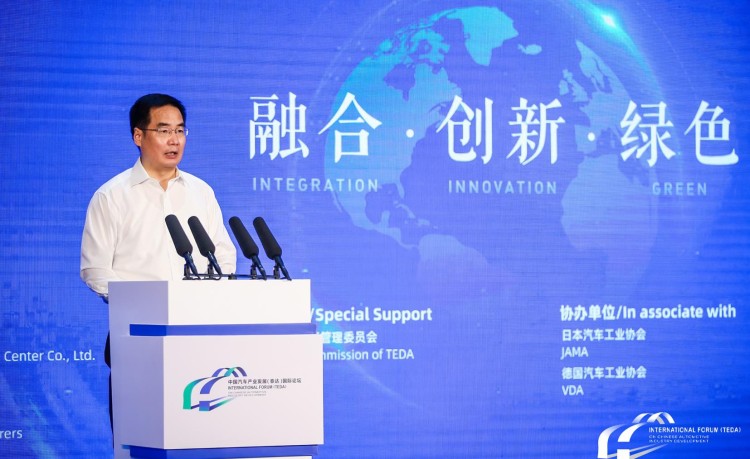 发改委：新能源汽车促经济稳中向好