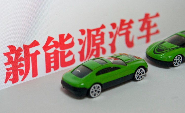 宏光MINI获双第一！10月新能源车排名出人意料！