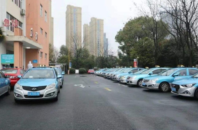 每车补助3万 杭州巡游出租车启动油改电 