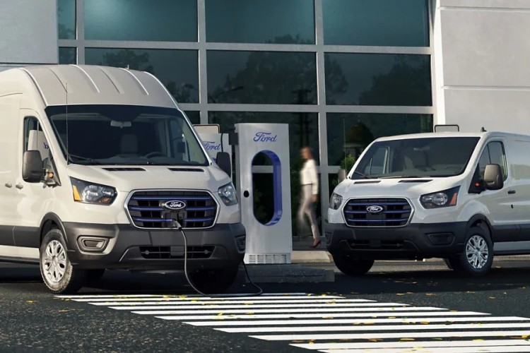 福特土耳其合资企业开始生产纯电动全顺车型
