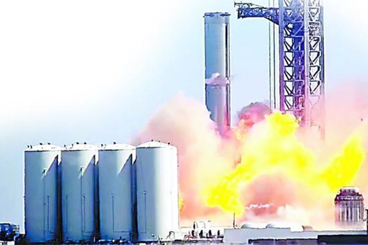 馬斯克的SpaceX星船載人航天器發生爆炸