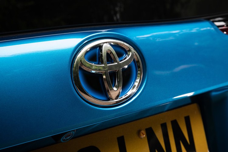 丰田混动车鼻祖，新一代普锐斯将11月16日首发