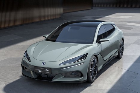 車長5.3米+三電機(jī)+后輪轉(zhuǎn)向，比亞迪又在上硬貨了！