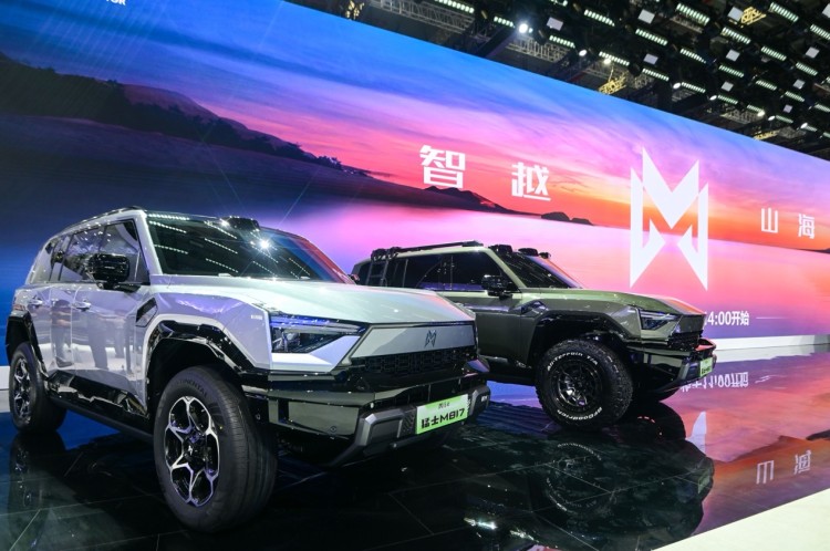 全球首款滿血華為乾崑智野SUV！東風猛士全新旗艦M817亮相上海車展