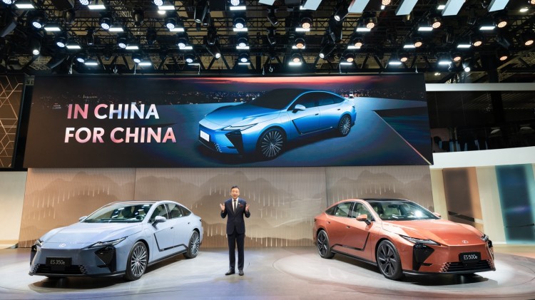 焕新登场，定义新豪华 LEXUS雷克萨斯全新一代ES上海车展全球首发