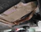 两年出头的车排气管严重腐蚀锈迹斑斑