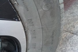 宝骏510轮胎开裂 存在严重的安全隐患